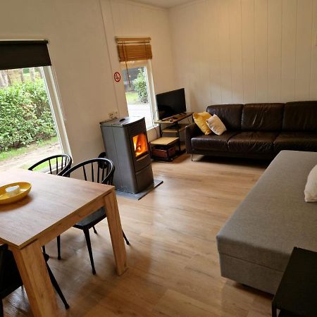 " Casitacuriosa " Chalet Op Camping Met Buitenzwembad Balen Exterior photo