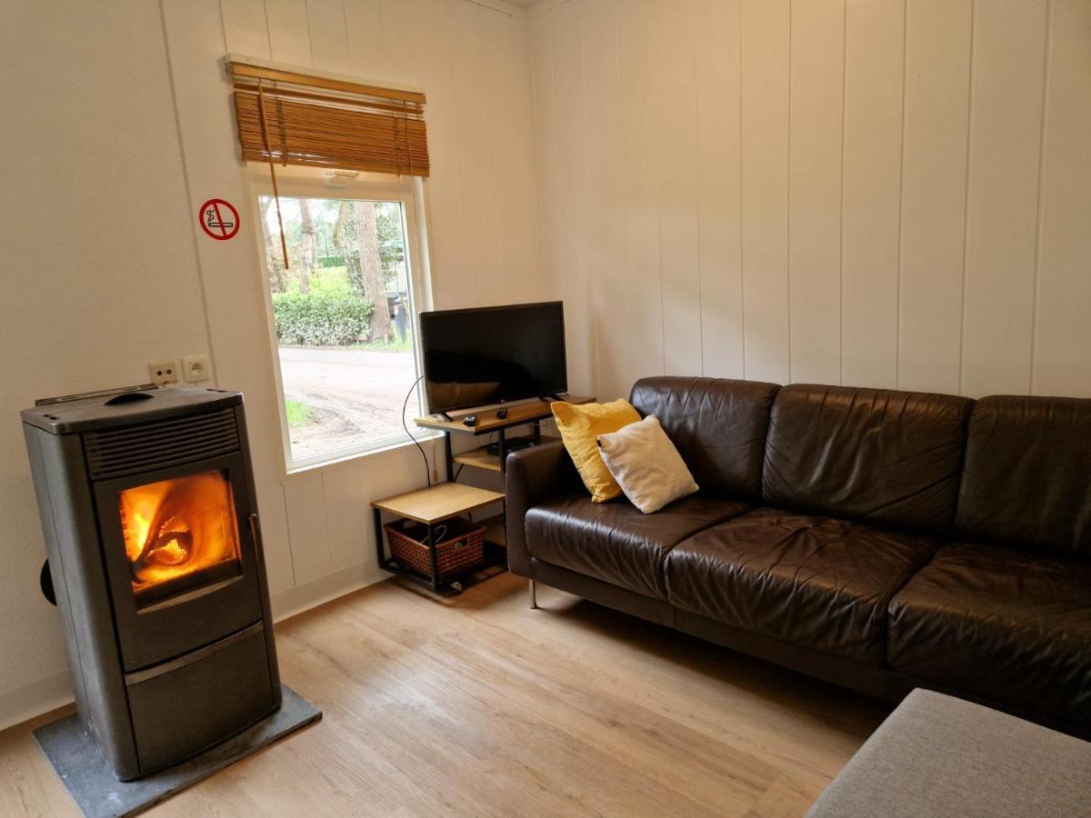 " Casitacuriosa " Chalet Op Camping Met Buitenzwembad Balen Exterior photo