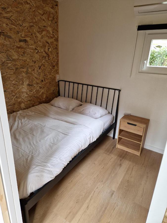 " Casitacuriosa " Chalet Op Camping Met Buitenzwembad Balen Exterior photo